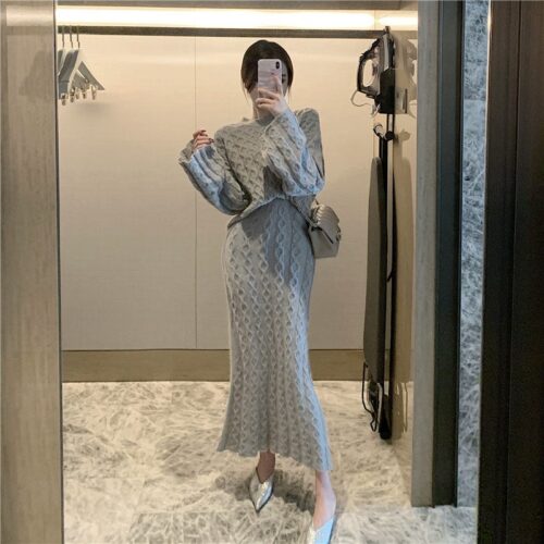 O-Neck Loose Grey Jumper and Knitted Maxi Skirt