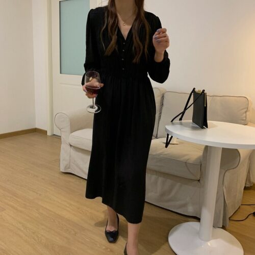 Autumn V-neck Long Sleeves Pleated Waist-Controlled Solid Loose Dress - Image 5