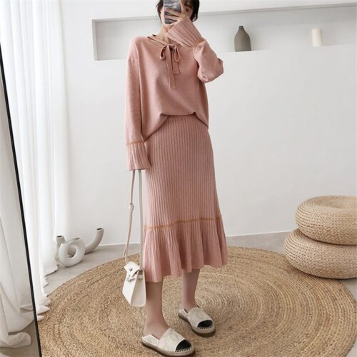 Autumn/Winter V-Neck Flare Sleeves Jumper and A-Line Midi Skirt - Image 3
