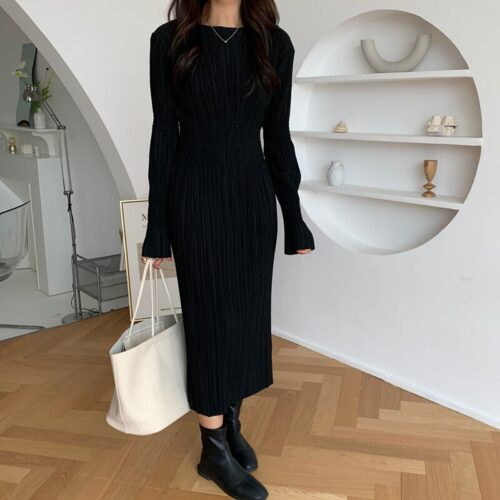 Autumn O-Neck Long Sleeves Pleated Black Midi Dress - Image 3