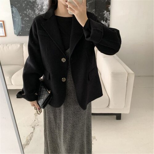 Winter Korean Notched Collar Solid Woolen Short Coat - Image 4