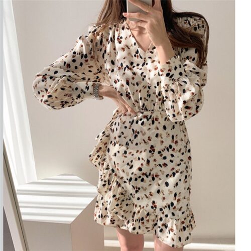 V-neck Long Sleeves Floral Print Flounced Mini Dress