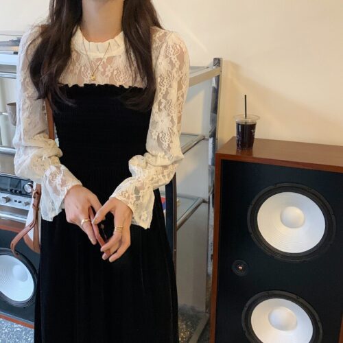 Autumn / Winter O-Neck Flare Sleeves Lace Patchwork Midi Dress - Image 4