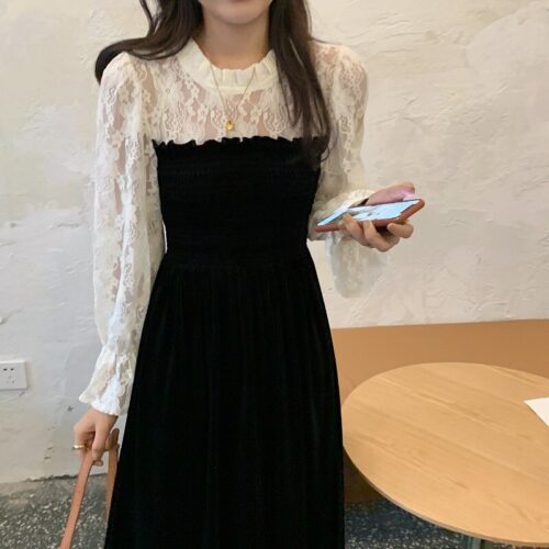 Autumn / Winter O-Neck Flare Sleeves Lace Patchwork Midi Dress - Image 2