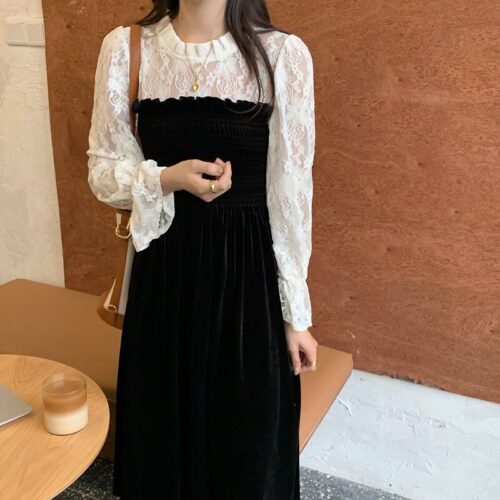 Autumn / Winter O-Neck Flare Sleeves Lace Patchwork Midi Dress - Image 3