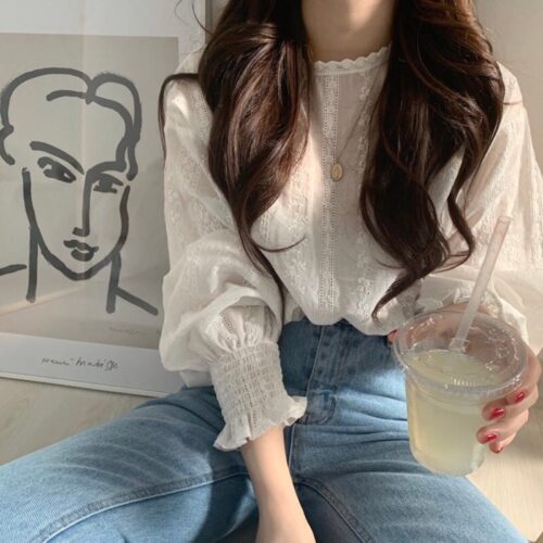 Spring / Autumn O-Neck Lantern Sleeves Elastic Cuffs Blouse - Image 4