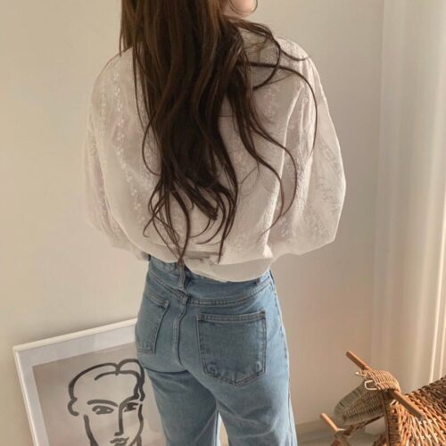 Spring / Autumn O-Neck Lantern Sleeves Elastic Cuffs Blouse - Image 3