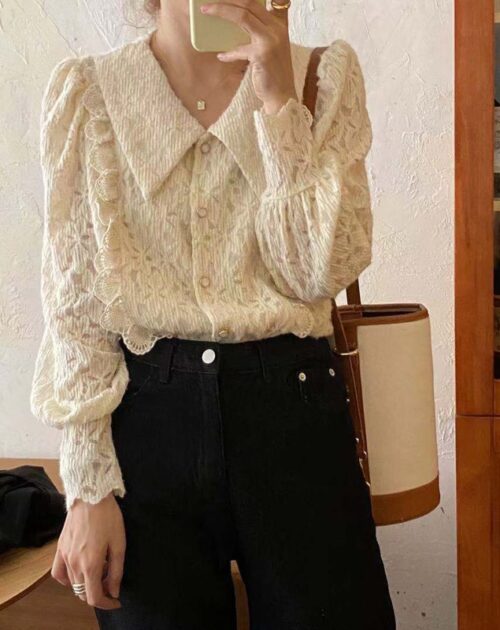 Chelsea Collar Long Sleeves Lace Blouse