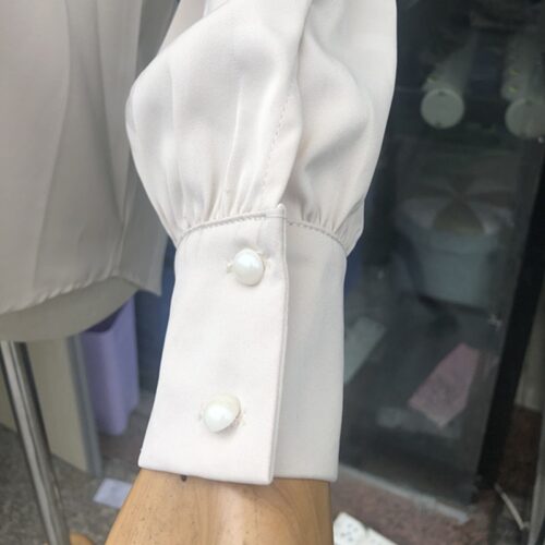 Spring / Autumn O-Neck Long Puff Sleeves Two-Button Cuffs Loose Solid Blouse - Image 4