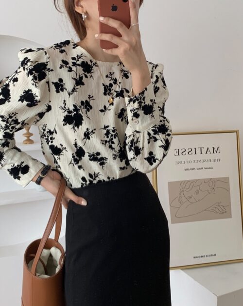 Long Sleeves Two-Button Cuffs Floral Print Blouse