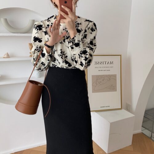 Spring / Autumn Korean O-Neck Long Sleeves Two-Button Cuffs Floral Print Blouse - Image 4