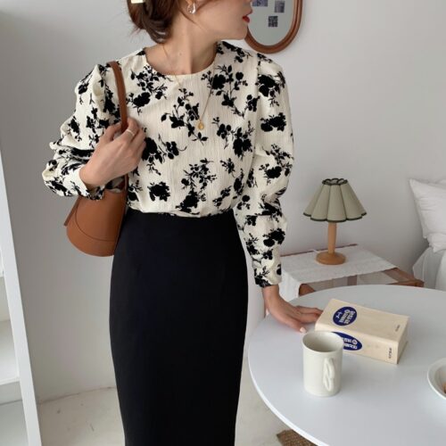 Spring / Autumn Korean O-Neck Long Sleeves Two-Button Cuffs Floral Print Blouse - Image 5