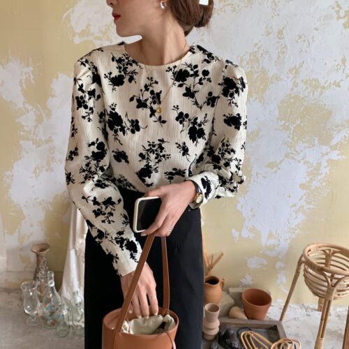 Spring / Autumn Korean O-Neck Long Sleeves Two-Button Cuffs Floral Print Blouse - Image 6