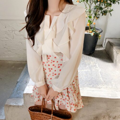 Spring / Autumn V-Neck Long Sleeves Ruffles Loose Blouse - Image 5