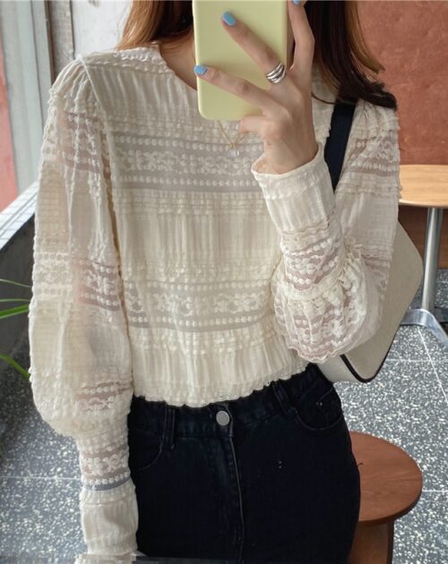 Korean O-Neck Long Sleeves Solid Lace Blouse