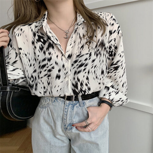 Spring / Autumn Korean Turn-Down Collar Long Sleeves Abstract Print Blouse - Image 3