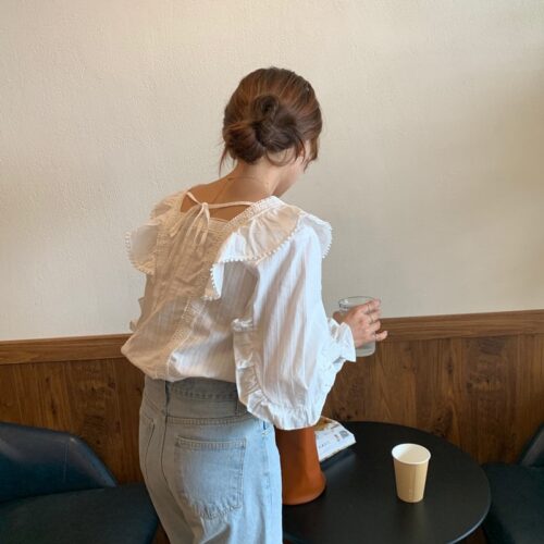 Spring / Autumn Korean Square Collar Lantern Sleeves Ruffles White Blouse - Image 2