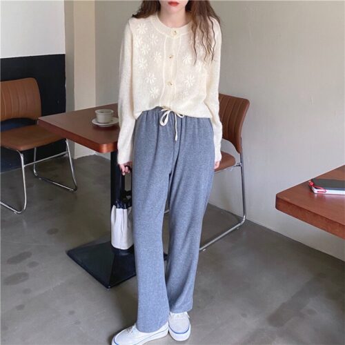 Spring / Autumn O-Neck Embroidered Knitted Cardigan - Image 6