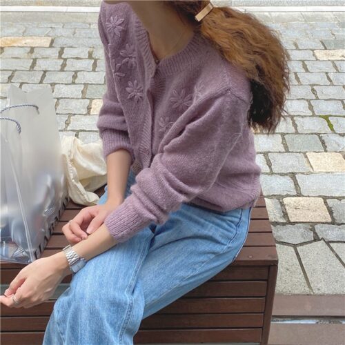 Spring / Autumn O-Neck Embroidered Knitted Cardigan - Image 4