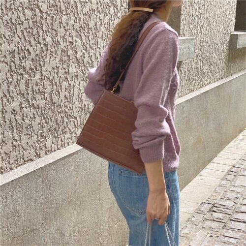 Spring / Autumn O-Neck Embroidered Knitted Cardigan - Image 2