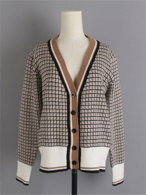 Winter V-Neck Black Trim White Wrist Sleeves Plaid Cardigan - Image 6
