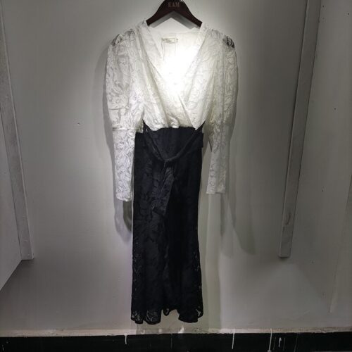 Spring / Autumn Crossover V-Neck Puff Sleeves Lace Hook Flowers Contrast Fishtail Midi Dress - Image 4