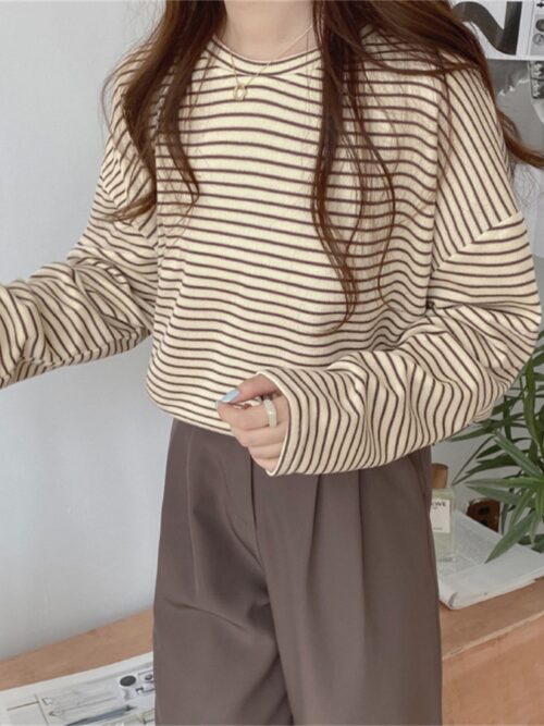 Spring / Autumn O-Neck Long Sleeves Cotton Loose-Fitting Striped T-Shirt - Image 4