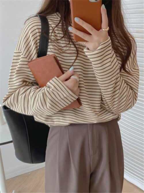Spring / Autumn O-Neck Long Sleeves Cotton Loose-Fitting Striped T-Shirt - Image 2