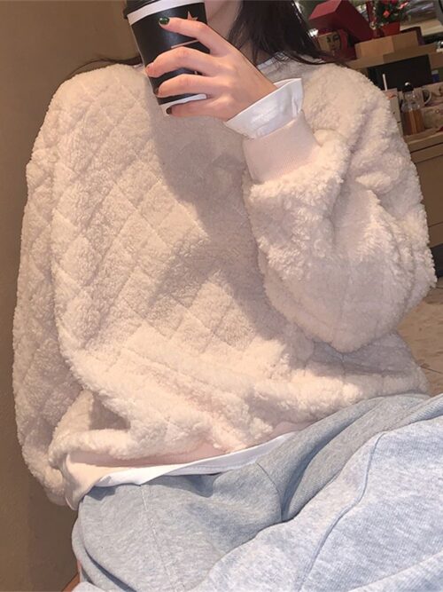 Winter O-Neck Long Sleeves Fake Two-Piece Loose Sweatshirt - Image 2